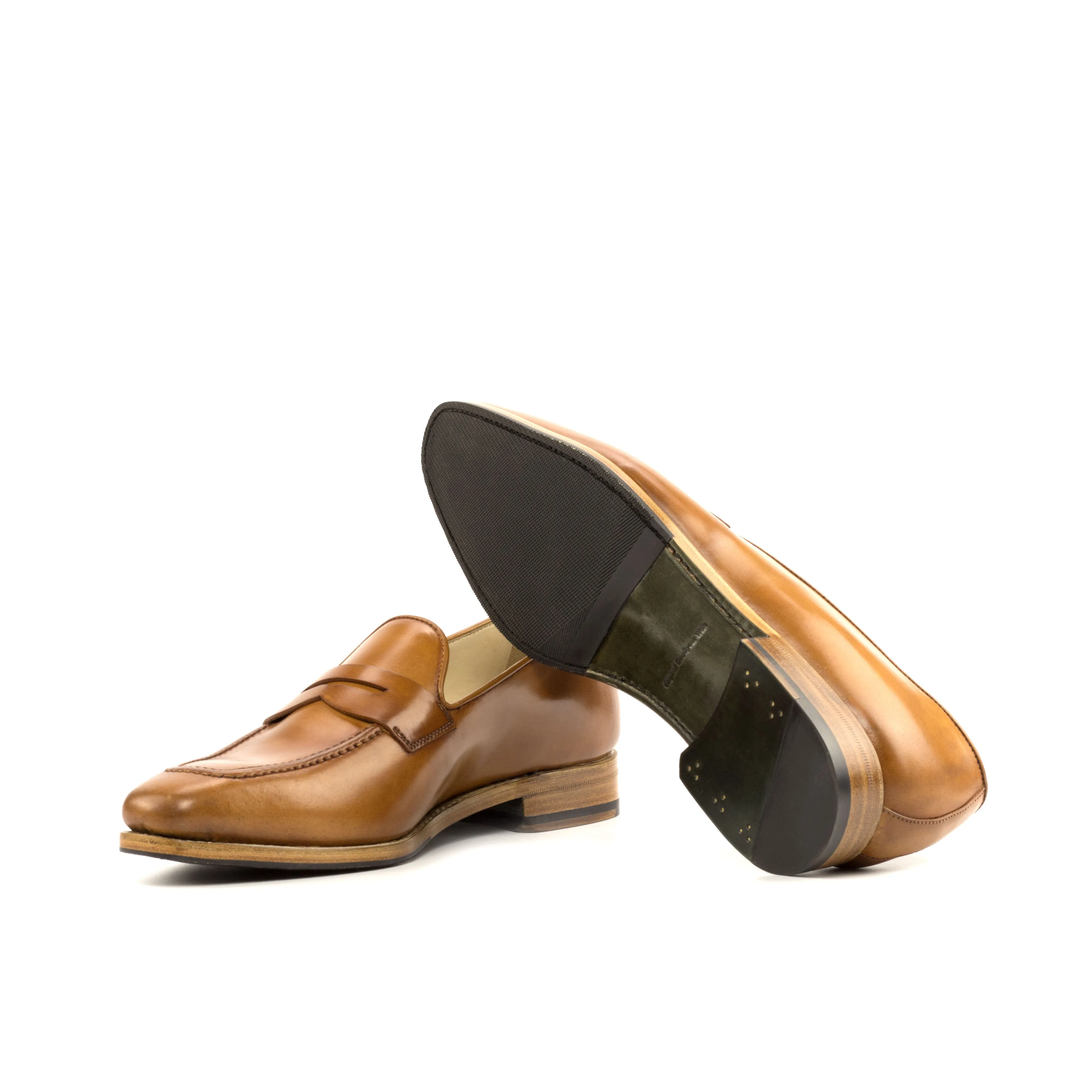 Tea Time Flat Heel Light Motion Cognac Shell Cordovan Loafer