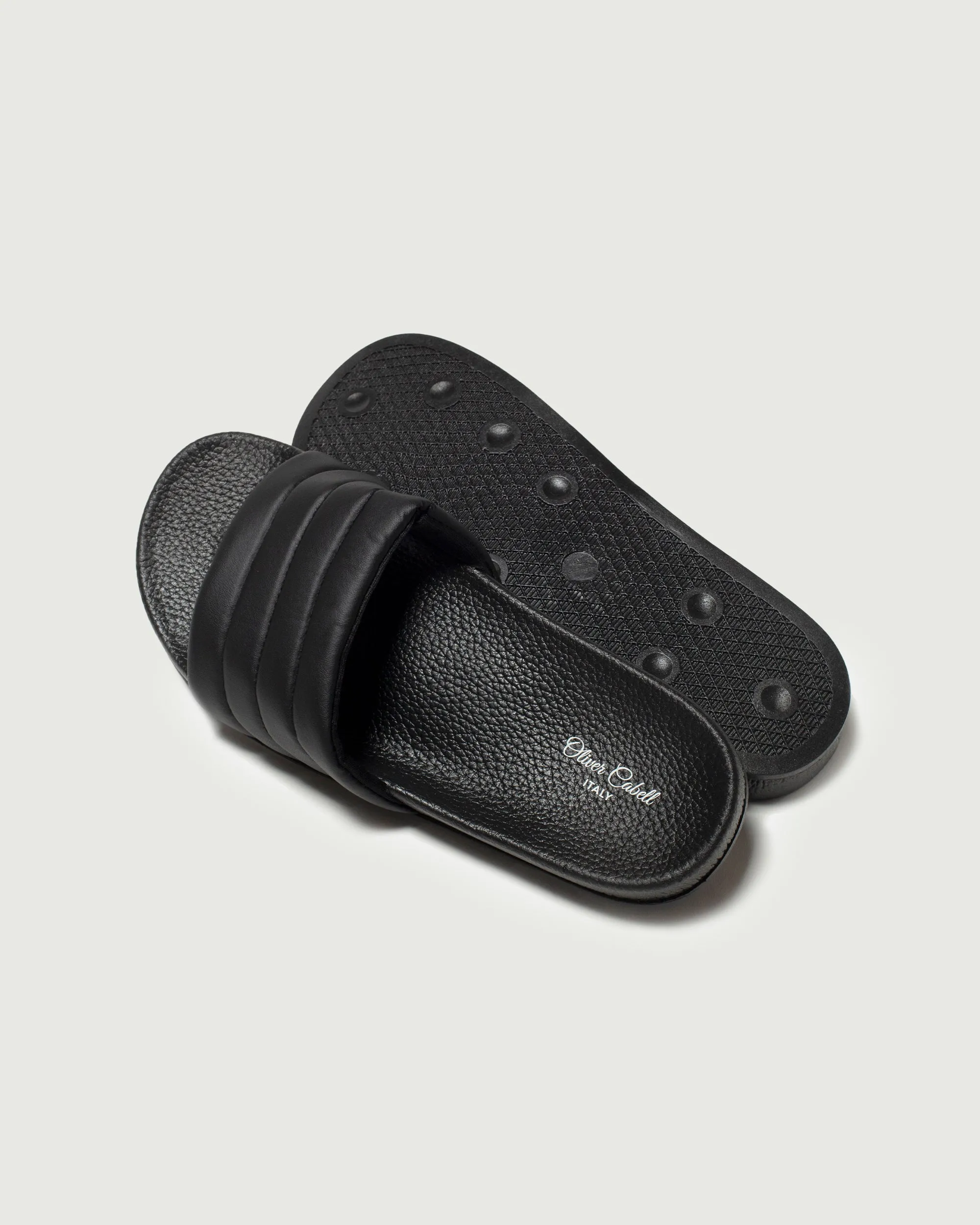 Responsive Midsole Breathable Construction Vegan Slides | Black