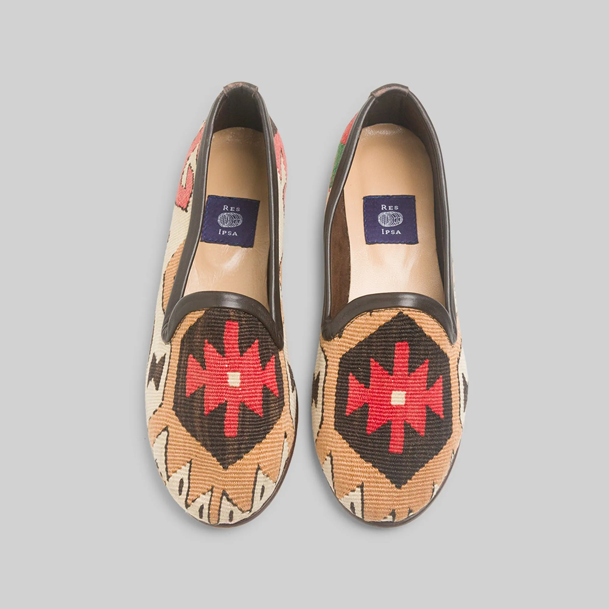 Women's Kilim Loafer Size 6 Supportive Fit Effortless Wear