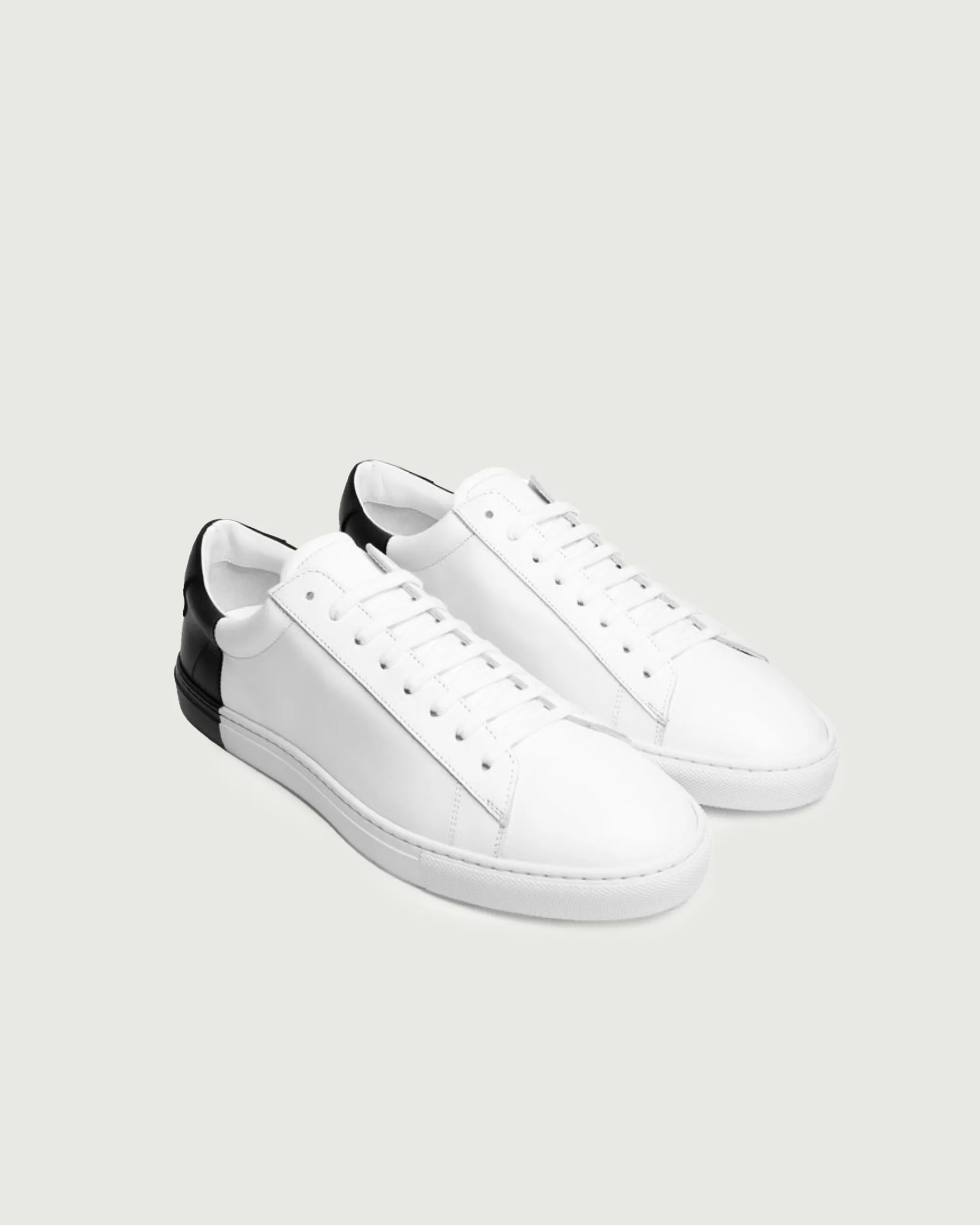 Uncrate x Oliver Cabell Base Support