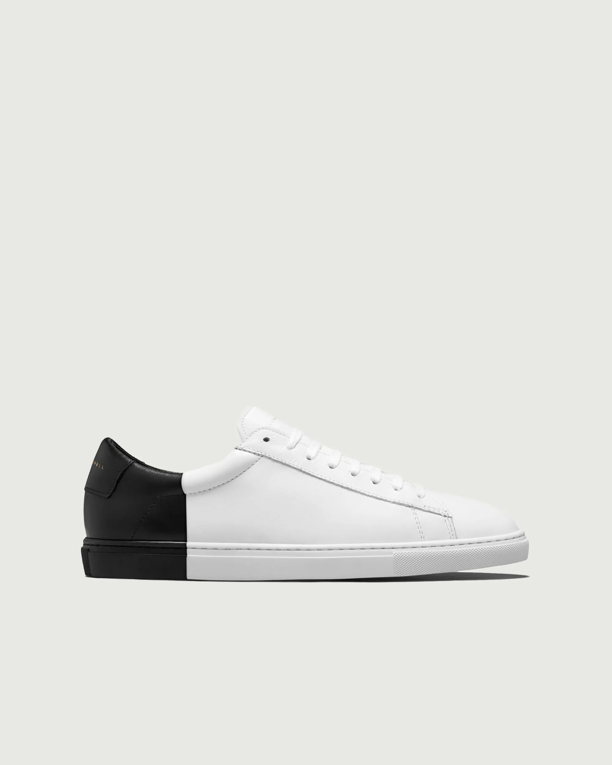 Secure look Uncrate x Oliver Cabell