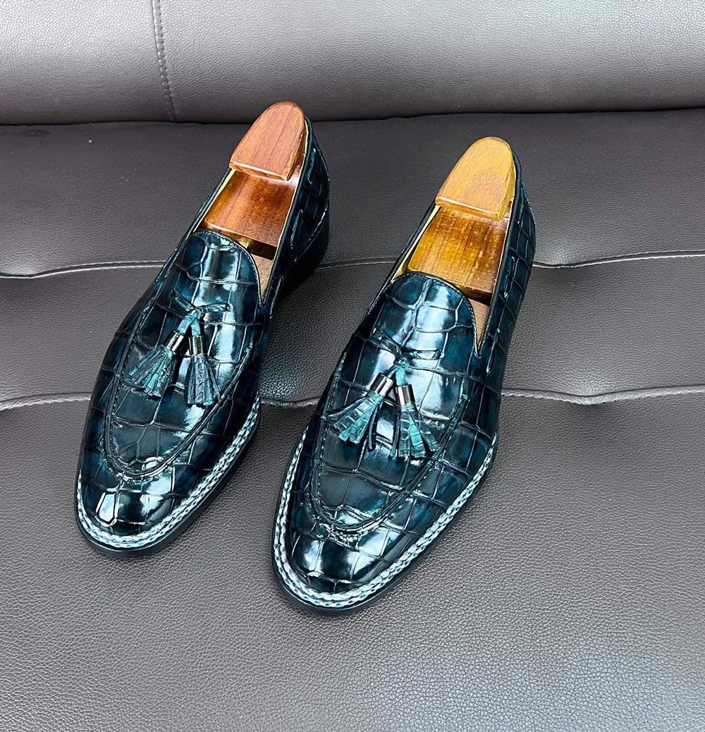 Casual Cushion Crocodile Leather Loafer Shoes Norwegian Sewn Shoes With Tassels Vintage Green