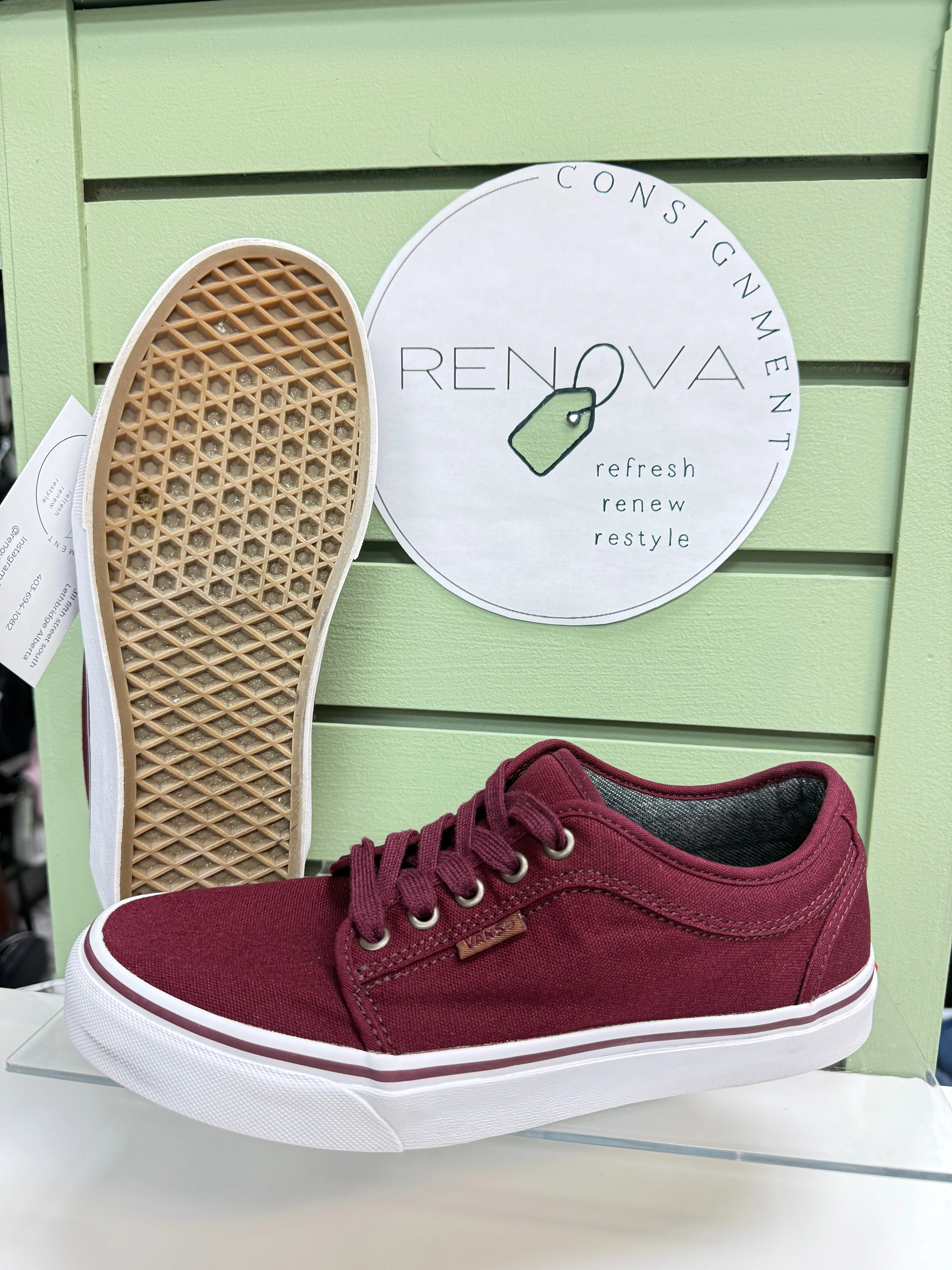 Vans Chukka Low Sneakers (Mens 8/Womens 9.5) quiet shoes charity runs