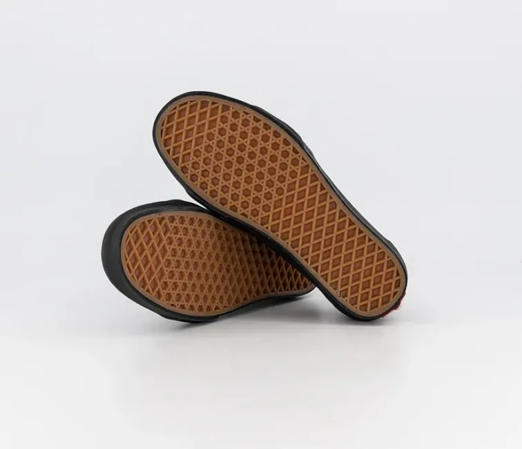 Vans Sk8-Low Unisex (Black) weekend run late evening running shoes