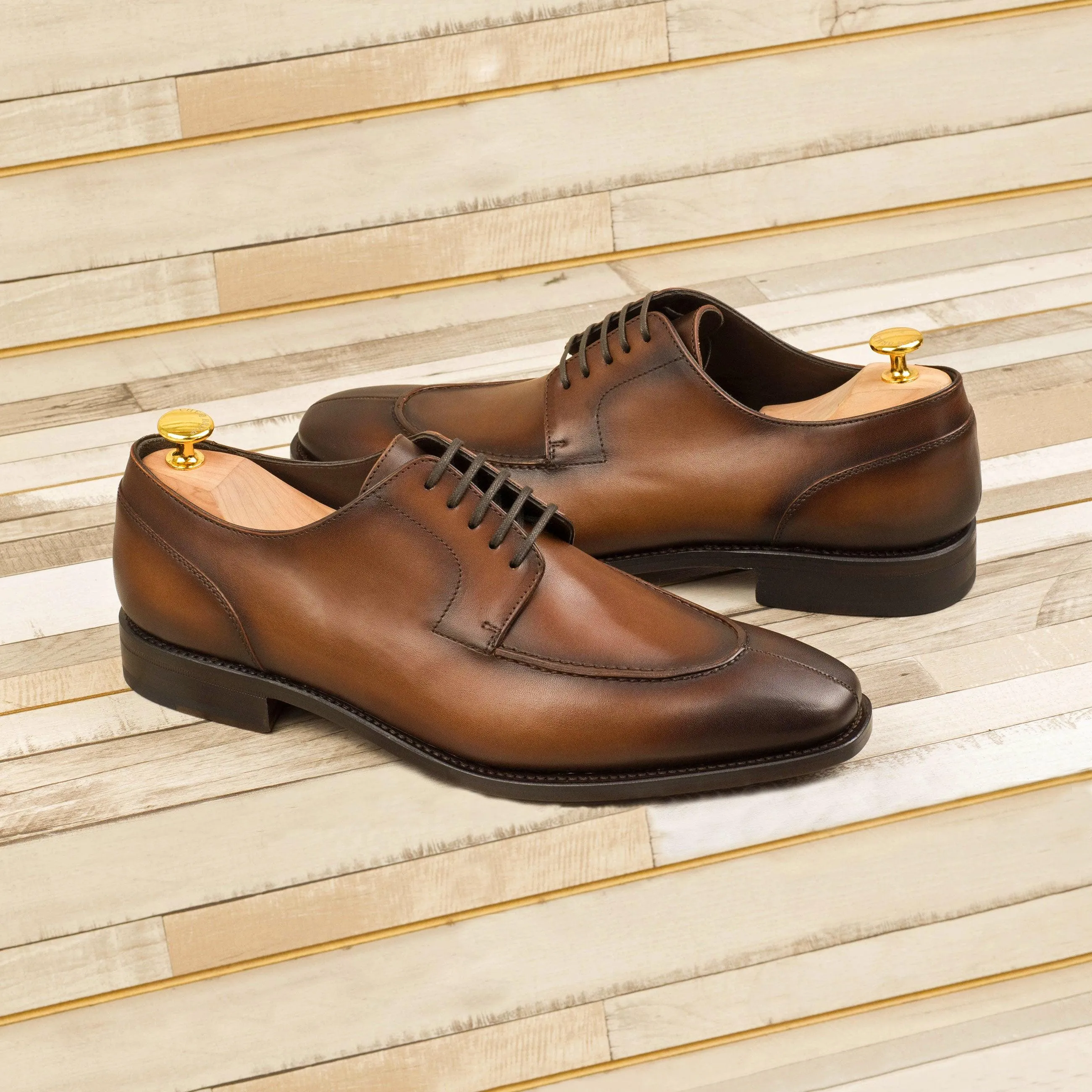 Chic Look Burnished Brown Leather Split-Toe Derby Shoes