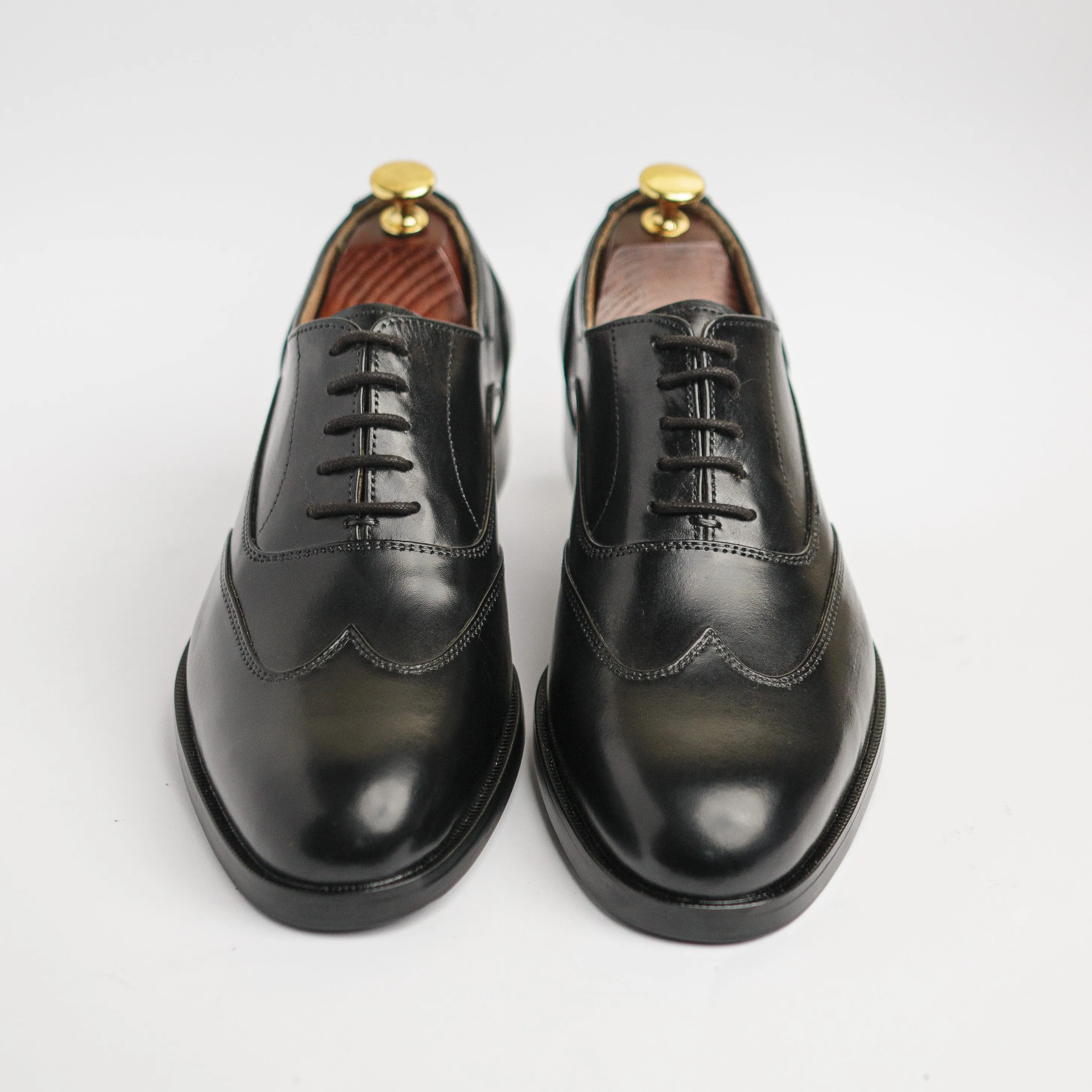 Windsor - Black Versatile Fit Balanced Structure Busy Commuter