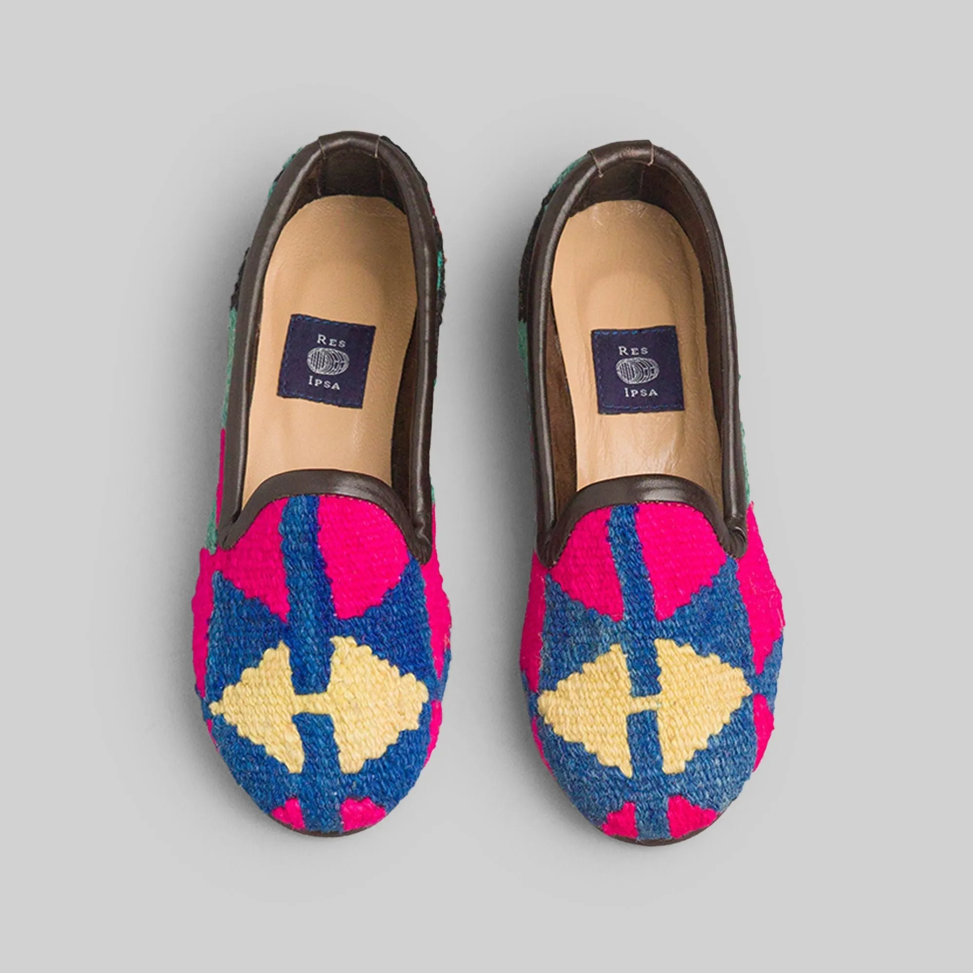 Versatile Sole Women's Kilim Loafer Size 6