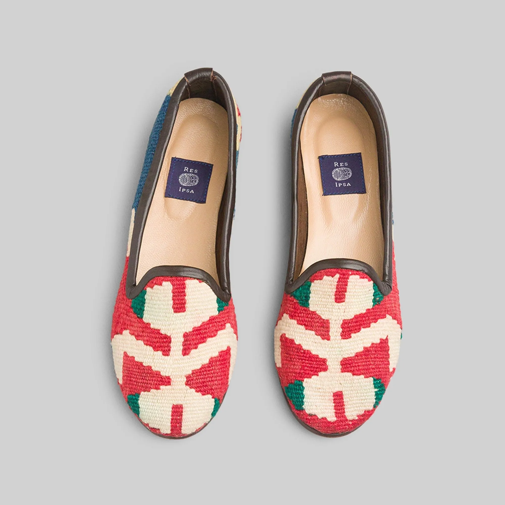 Fashion-forward style Women's Kilim Loafer Size 8