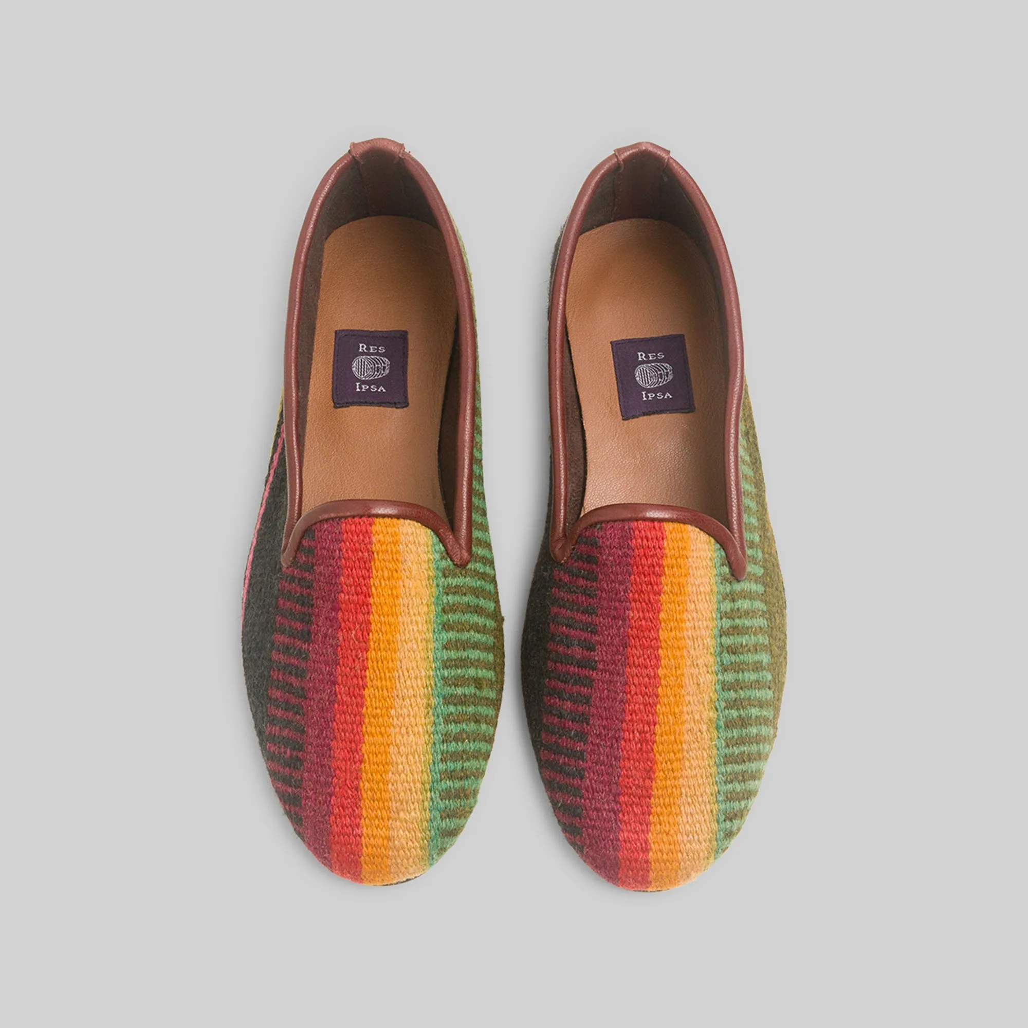 Women's Kilim Loafer Size 8 Slip Resistant Soles